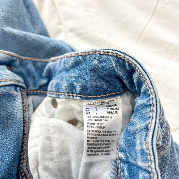 American Eagle Super Hi-Rise Flare Jeans Light Wash Next Level Stretch EUC 2 - Picture 5 of 7